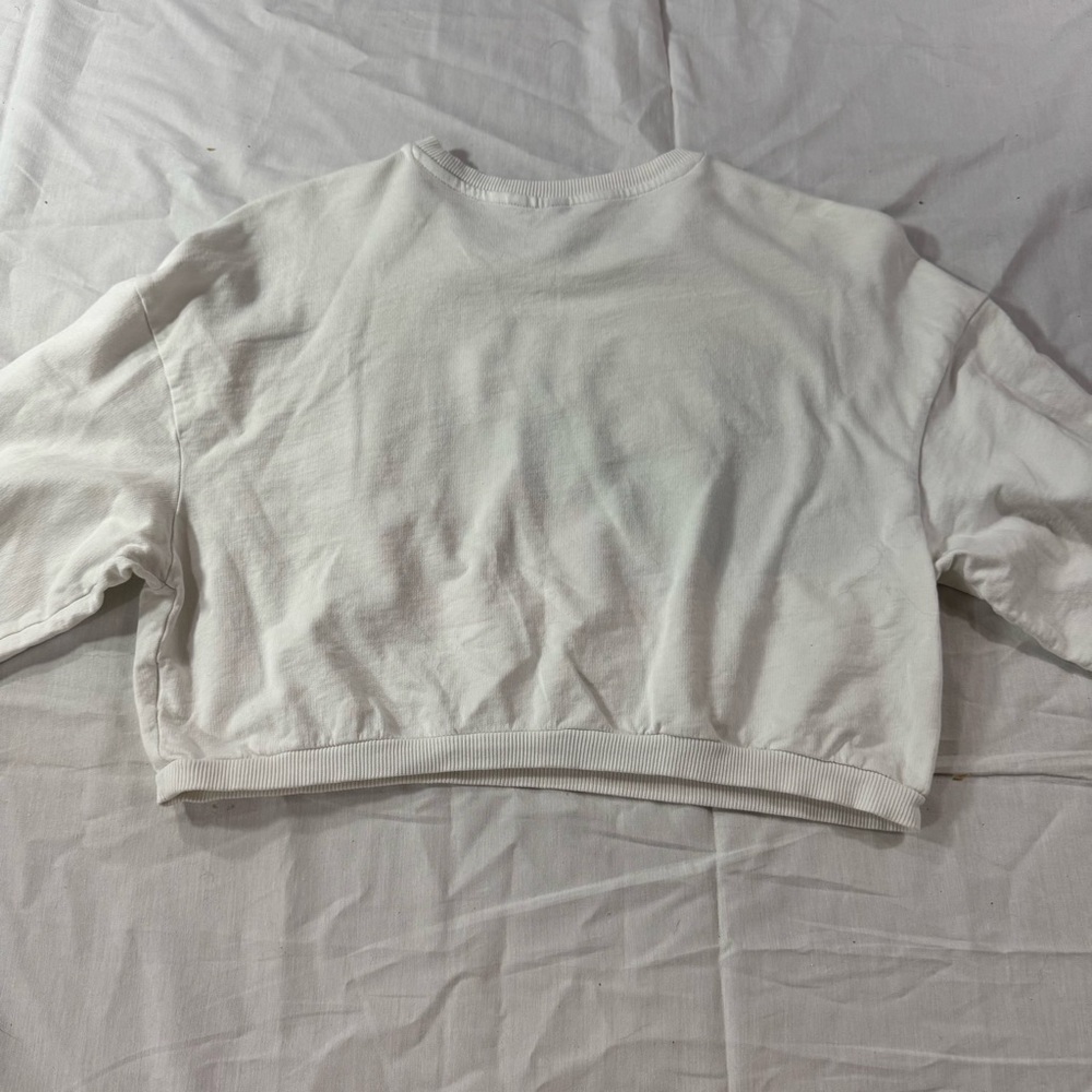 G65. Women’s MTV Logo Cropped Sweatshirt (M) - Picture 6 of 6